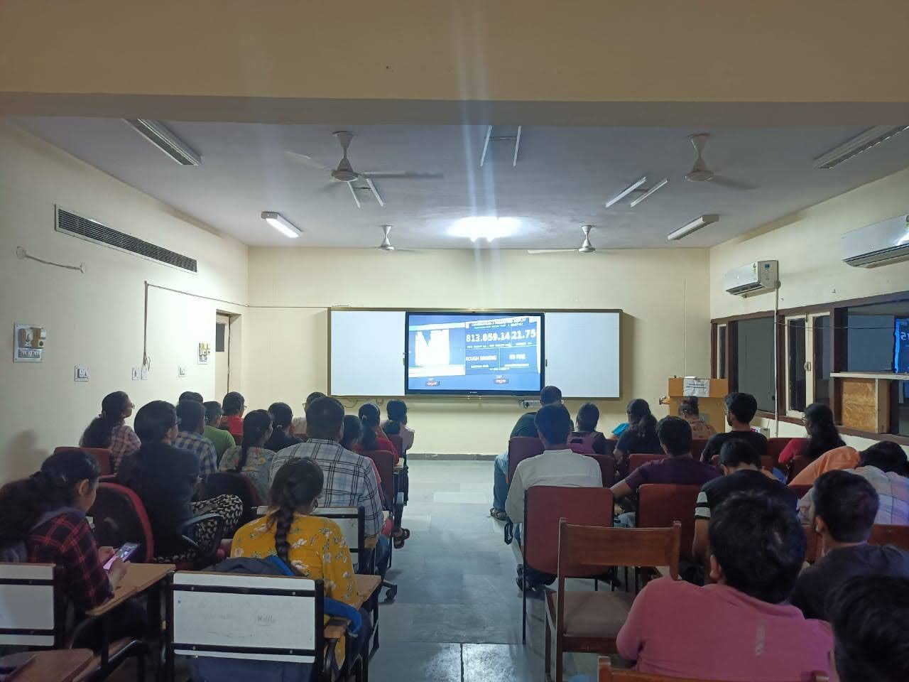 Play highlights Students watching Chandraayan-3 Moon Mison Landing (August 23, 2023)